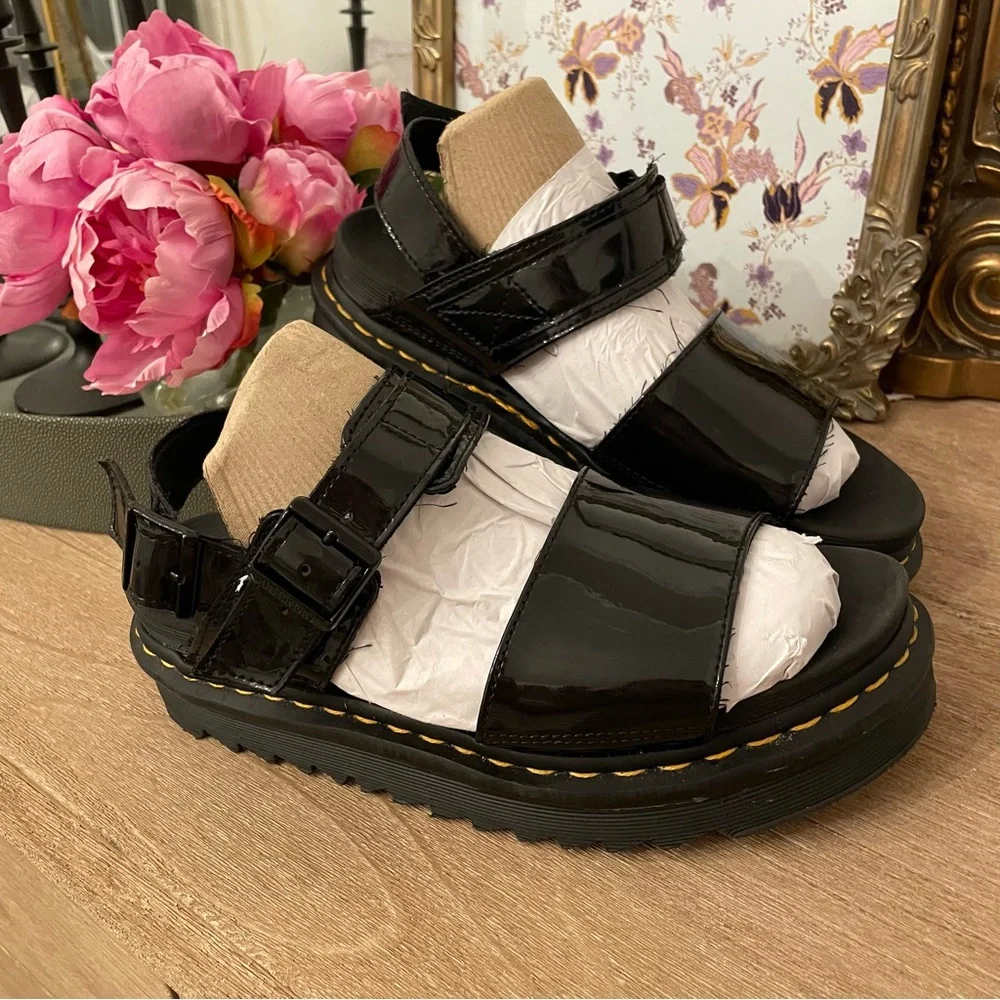 Dr. Martens VOSS   Black Patent Lamper 2 Buckle Sandal Size  EU 39 / US 8